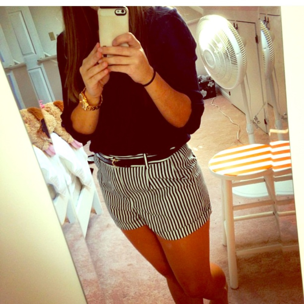 Stripe short